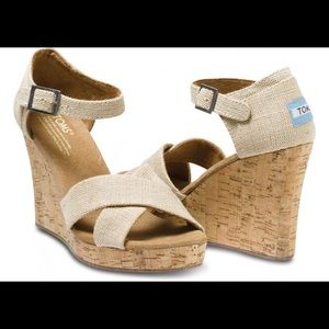 tan Tom wedges
